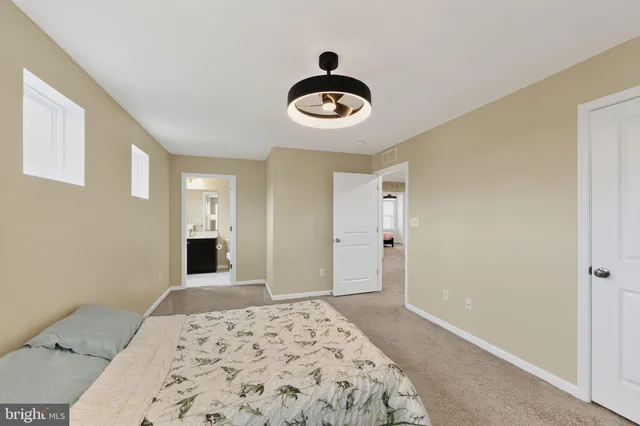 $835,000 | 8 Clayton Lane, Downingtown, PA 19335