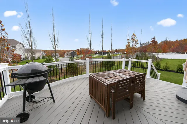 $835,000 | 8 Clayton Lane, Downingtown, PA 19335