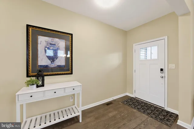 $835,000 | 8 Clayton Lane, Downingtown, PA 19335