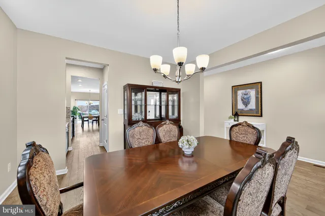 $835,000 | 8 Clayton Lane, Downingtown, PA 19335