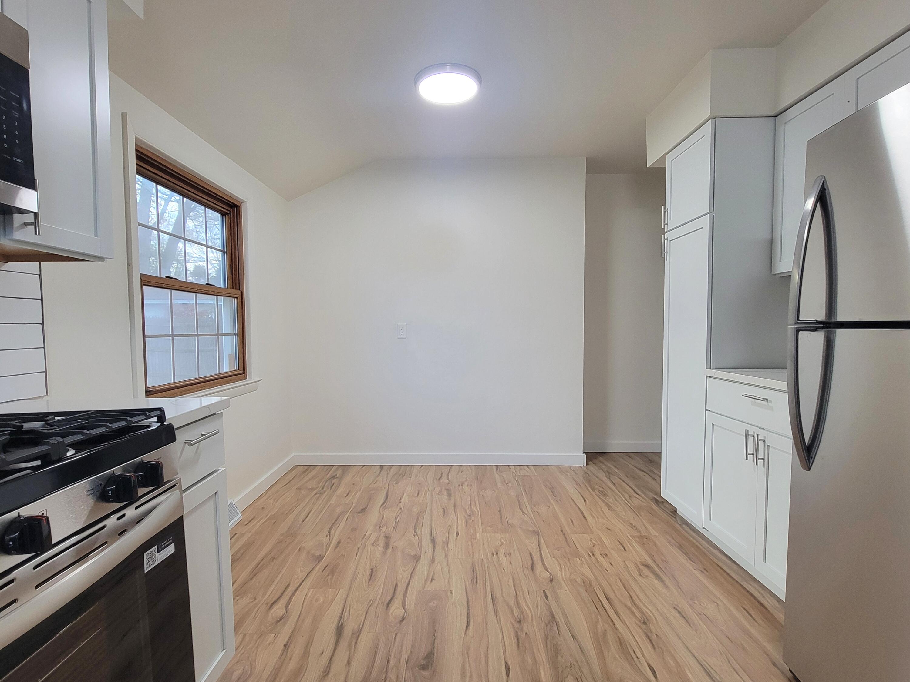 6295 North Joyce Avenue Milwaukee, WI 53225 - Photo 11 of 25 20251113_154525