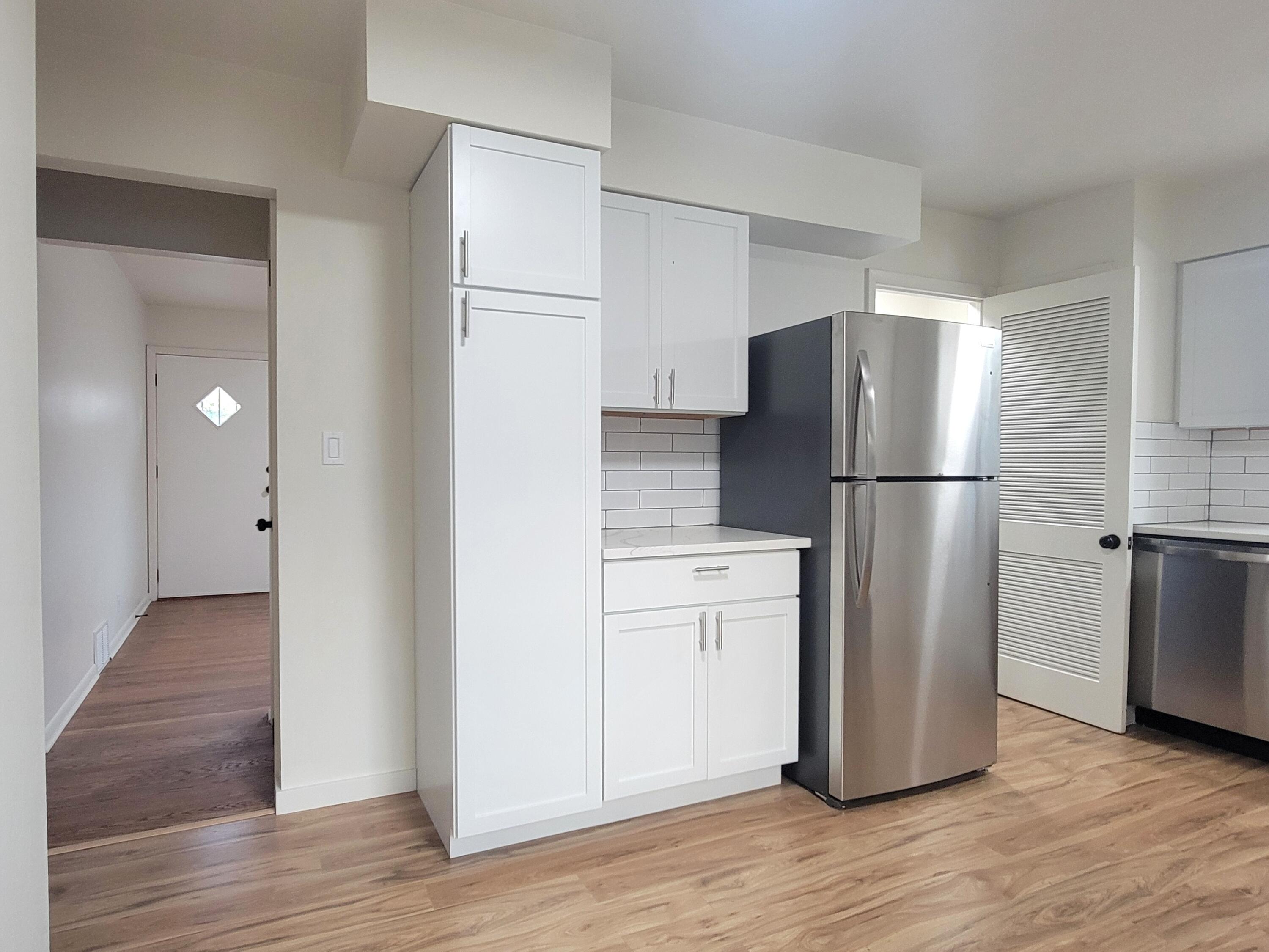 6295 North Joyce Avenue Milwaukee, WI 53225 - Photo 6 of 25 20251113_154631