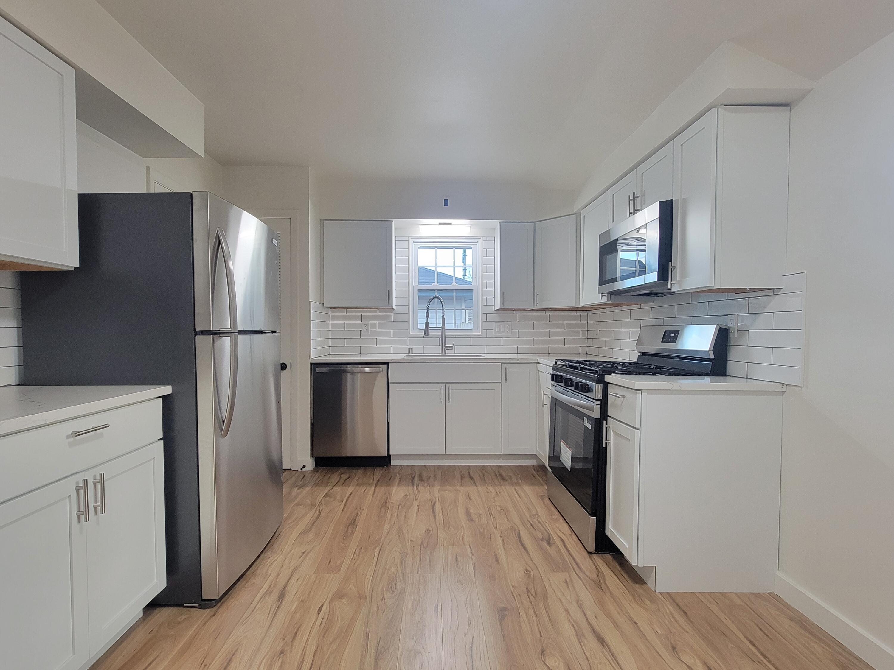 6295 North Joyce Avenue Milwaukee, WI 53225 - Photo 8 of 25 20251113_154349