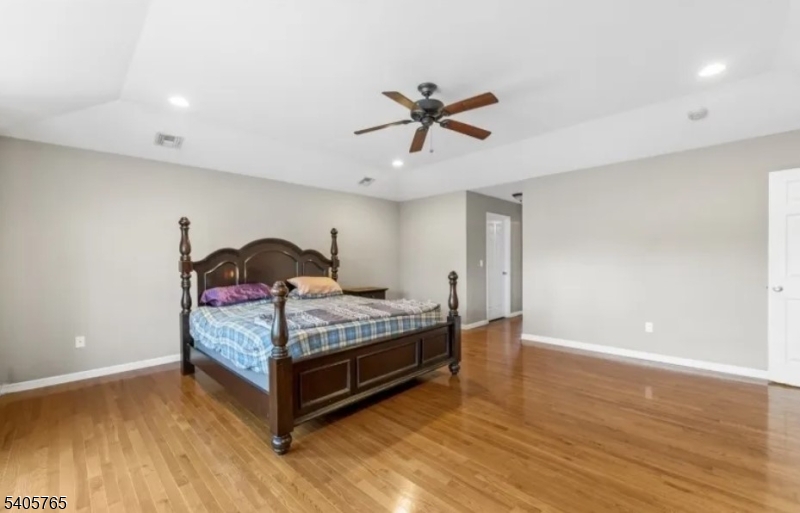 431 Raritan Road Linden, NJ 07036 - Photo 22 of 39