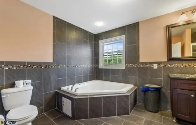 $1,050,000 | 431 Raritan Road, Linden, NJ 07036