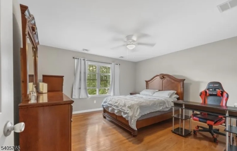 431 Raritan Road Linden, NJ 07036 - Photo 28 of 39