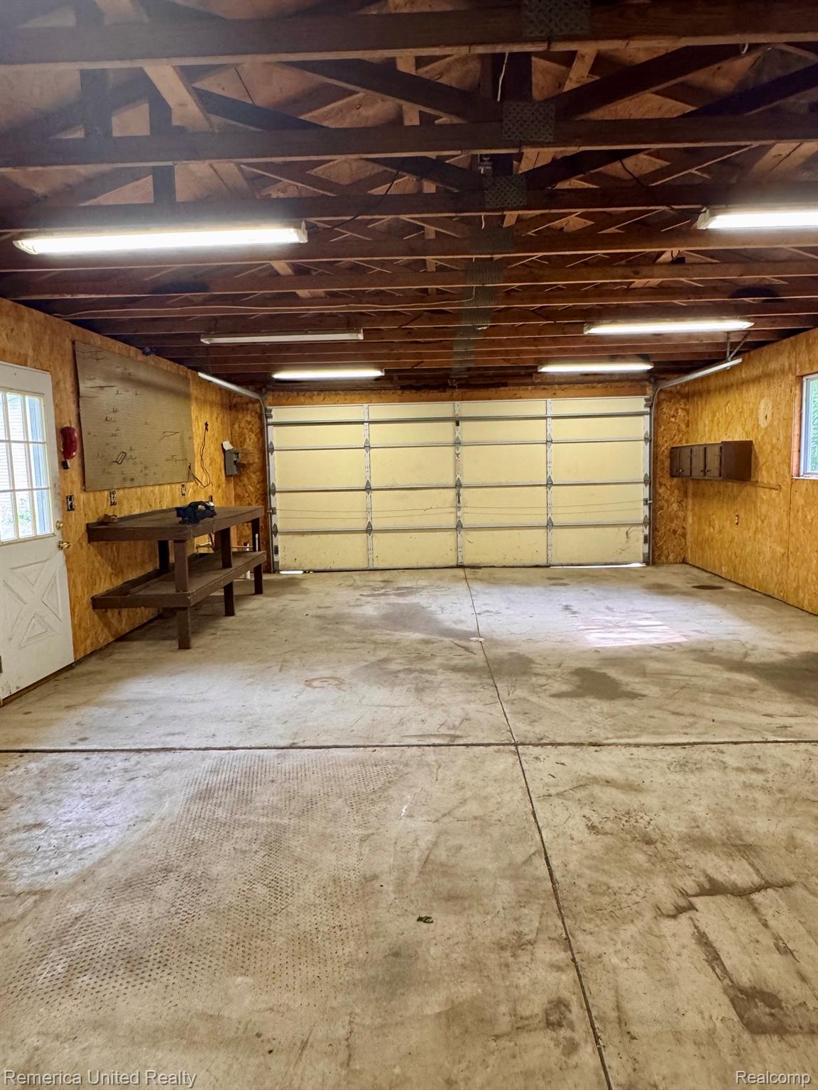 500 Keddle Road Howell, MI 48843 - Photo 6 of 30 4b 2nd gar.jpeg