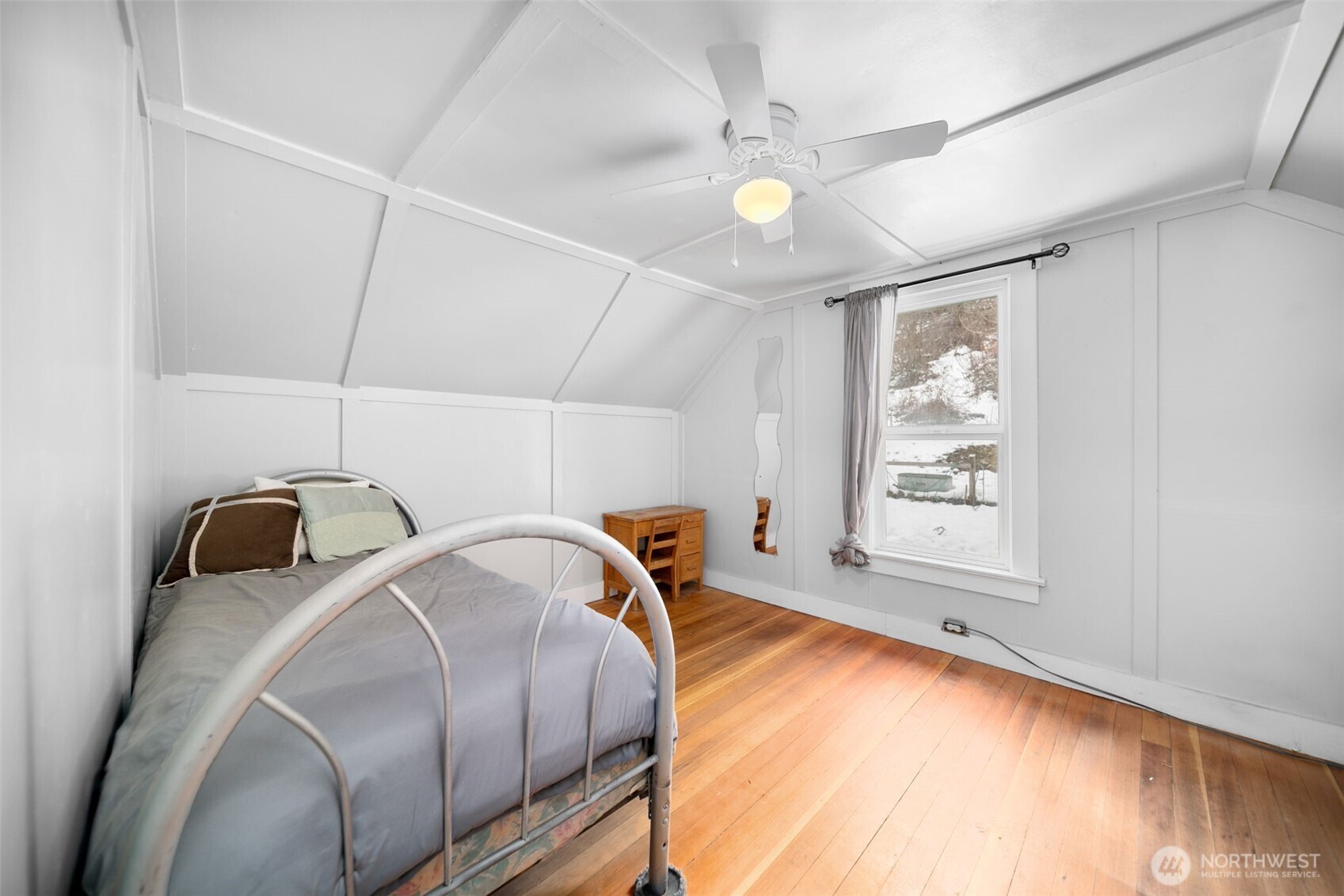 4693 Valley Street Monitor, WA 98836 - Photo 21 of 40 a bedroom with two beds and a window