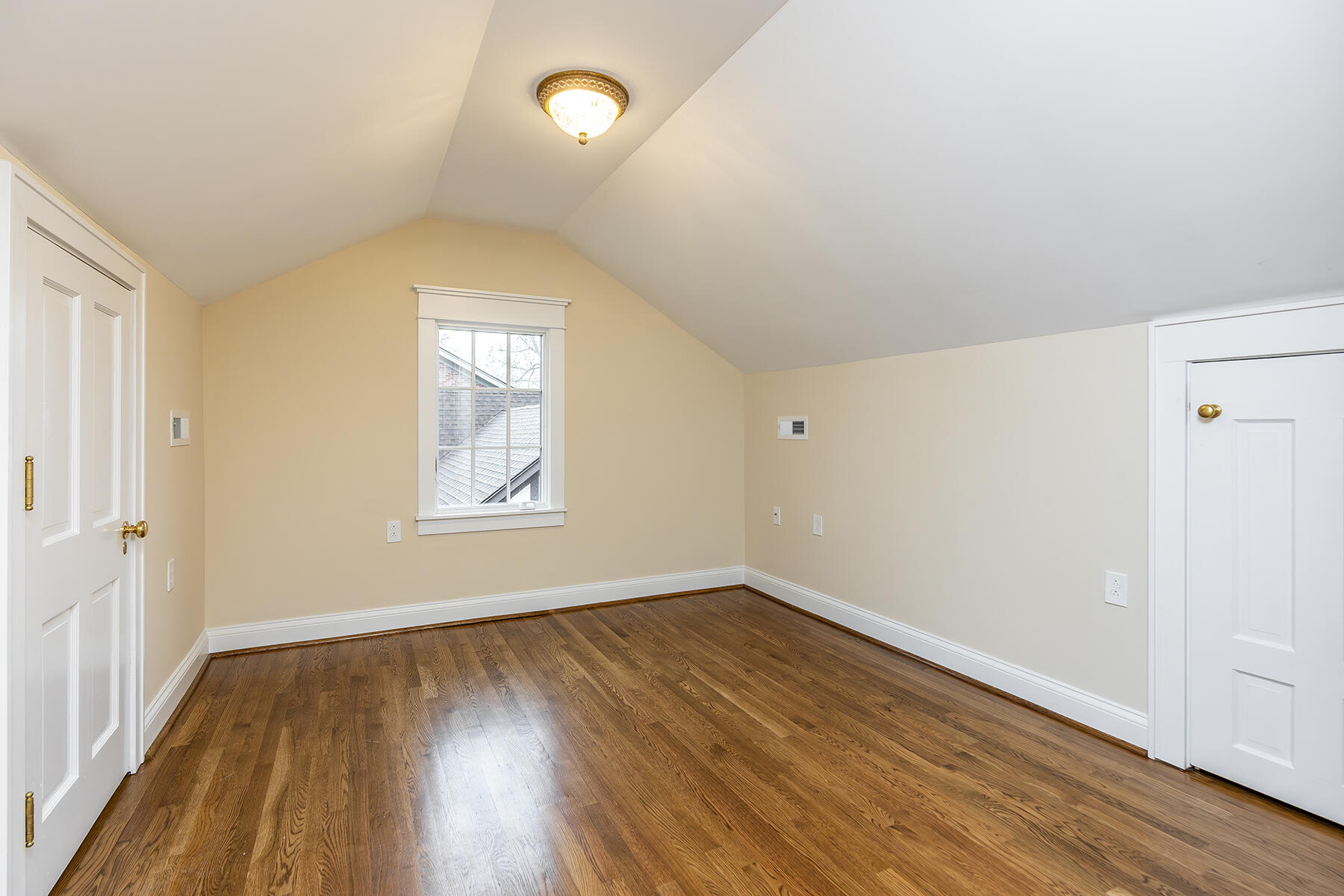 321 Sycamore Road Lexington, KY 40502 - Photo 64 of 82 Bedroom