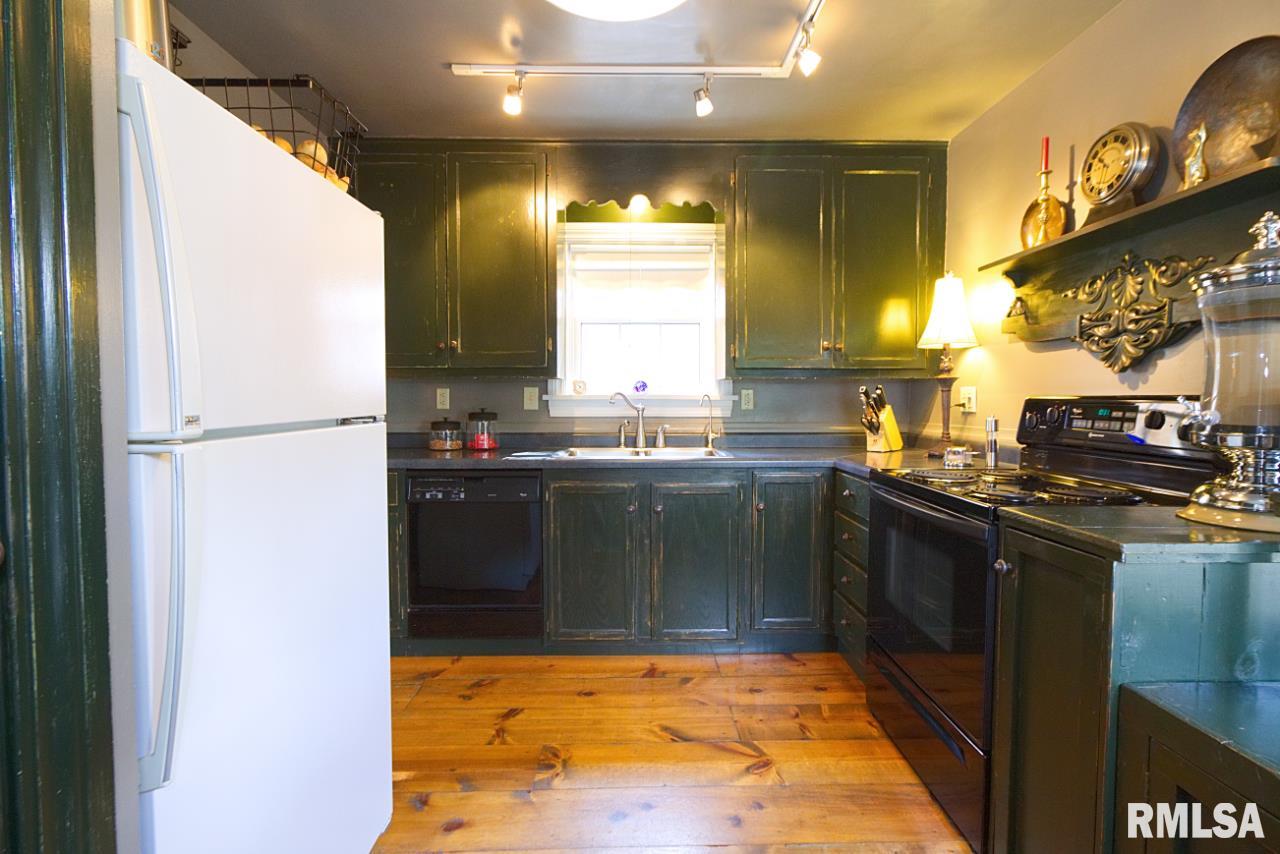 1522 West Circle Road Peoria, IL 61604 - Photo 15 of 36 Gallery Image 15