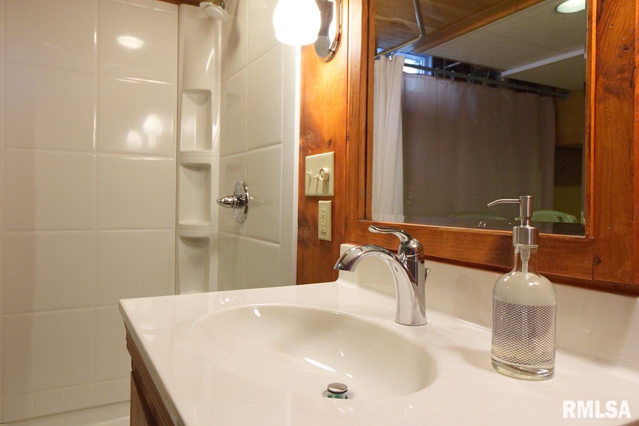 1522 West Circle Road Peoria, IL 61604 - Photo 25 of 36 Gallery Image 25