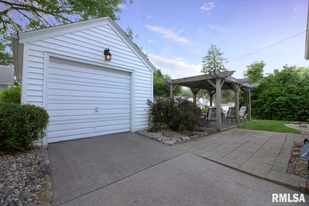 1522 West Circle Road Peoria, IL 61604 - Photo 32 of 36 Gallery Image 32