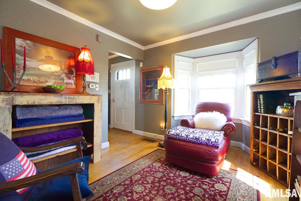 1522 West Circle Road Peoria, IL 61604 - Photo 9 of 36 Gallery Image 9