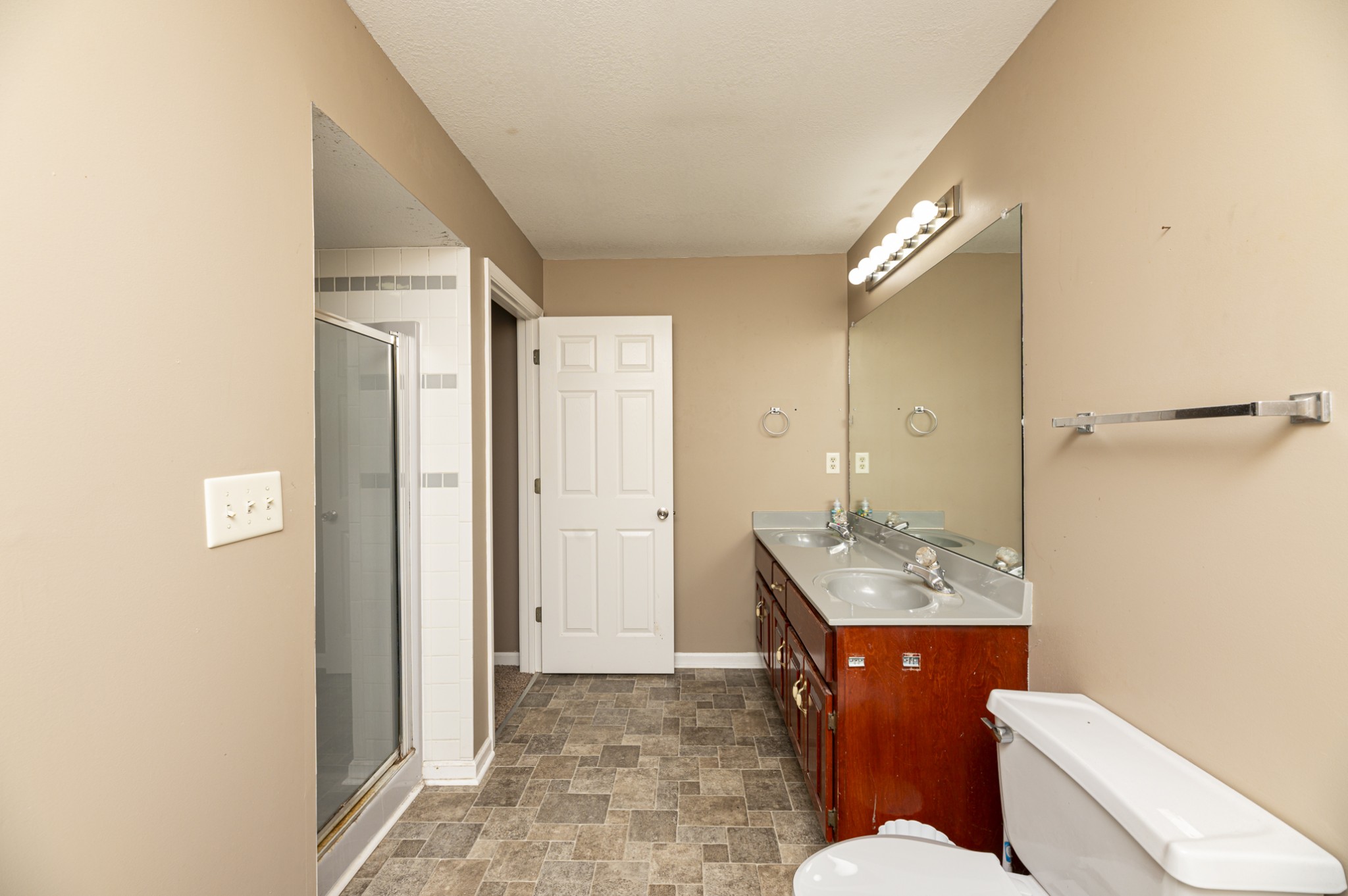 1781 Gholson Road Clarksville, TN 37043 - Photo 17 of 46 Gallery Image 17