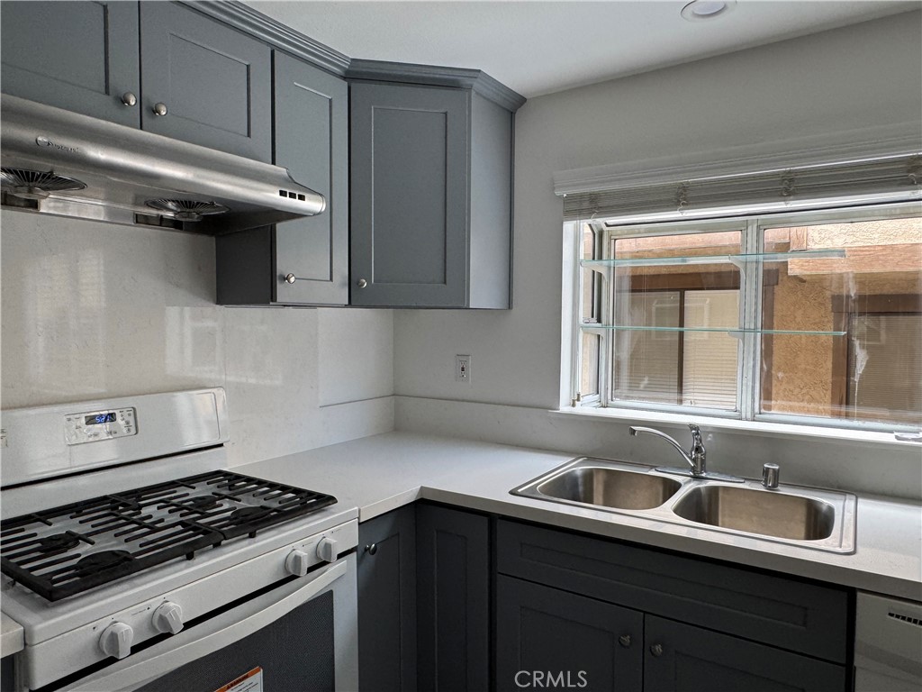 100 South Chapel Avenue, Unit C Alhambra, CA 91801 - Photo 10 of 22