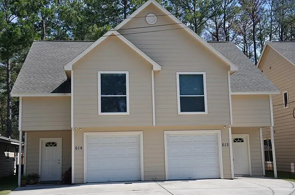 $1,895 | 614 Foster Street, Tomball, TX 77375