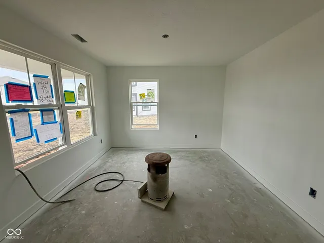 $339,900 | 1121 Phillips Drive, Greenfield, IN 46140