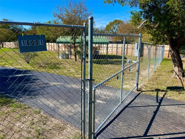 $2,500 | 16001 Awalt Drive, Austin, TX 78734