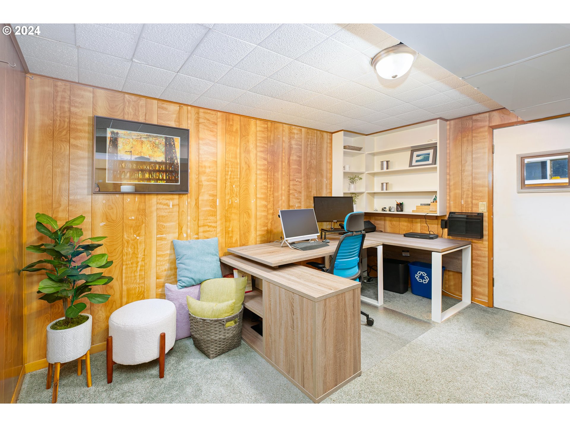 5930 Southwest Ralston Drive Portland, OR 97239 - Photo 28 of 38 Den/Office