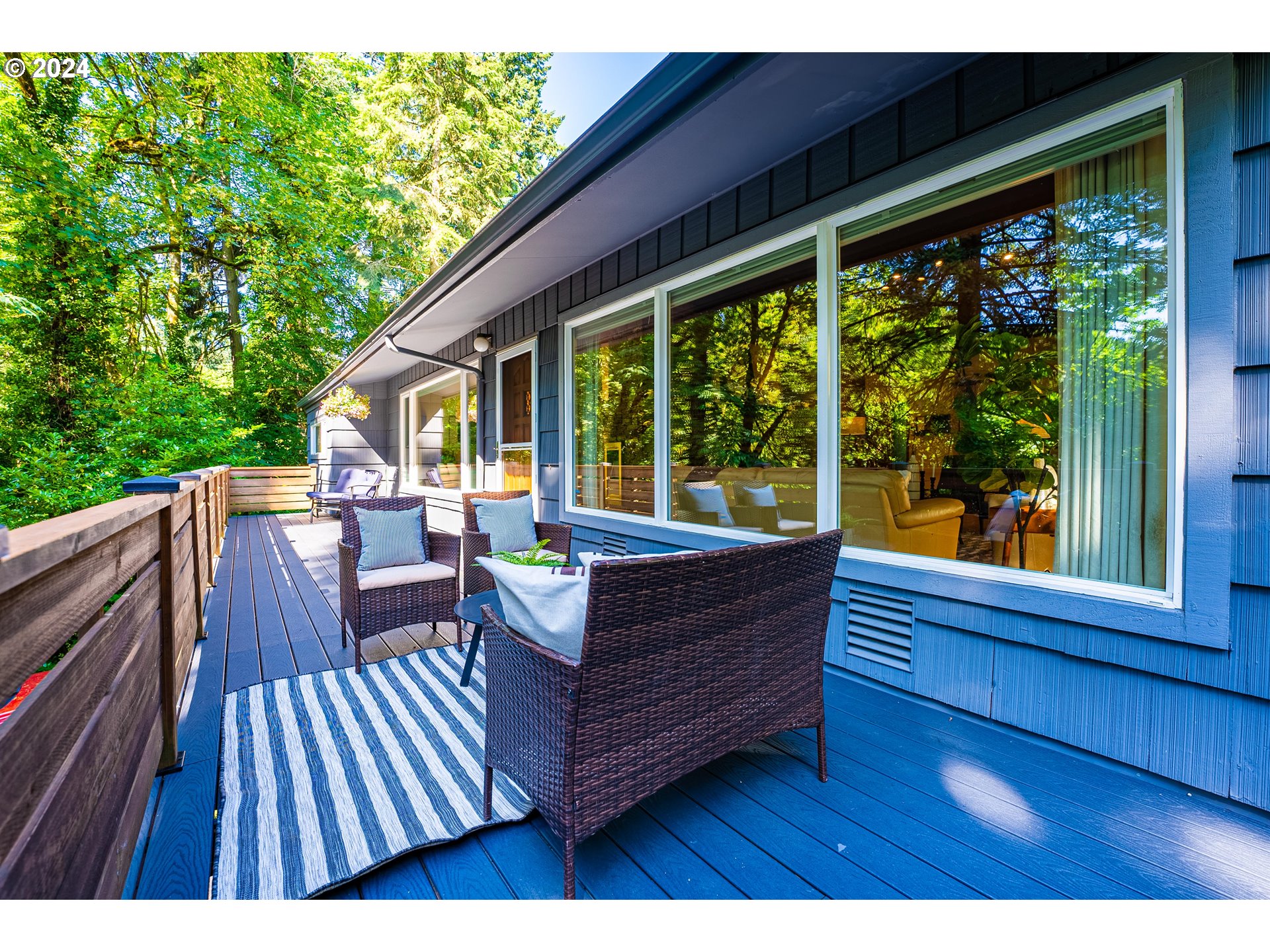 5930 Southwest Ralston Drive Portland, OR 97239 - Photo 30 of 38 Deck