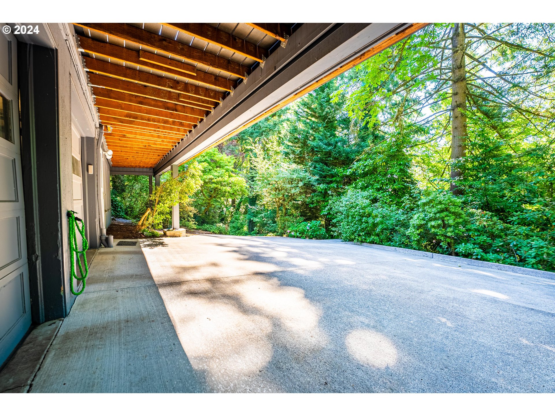 5930 Southwest Ralston Drive Portland, OR 97239 - Photo 33 of 38 Gallery Image 33