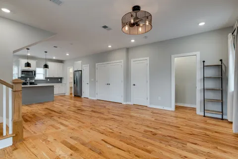 $439,900 | 109 A Duke Street, Nashville, TN 37207