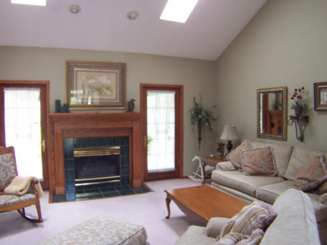 5124 Remington Road Bettendorf, IA 52722 - Photo 7 of 9 Gallery Image 7