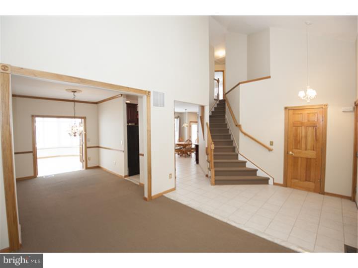 41 Colts Gait Road Marlton, NJ 08053 - Photo 3 of 22 Living Room