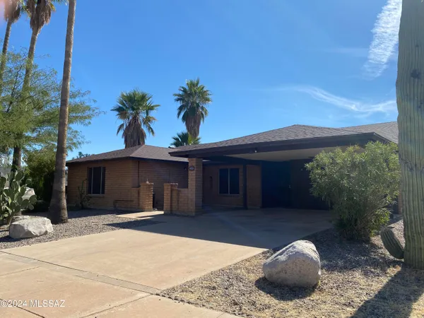 $2,000 | 4113 West Julep Street, Tucson, AZ 85741
