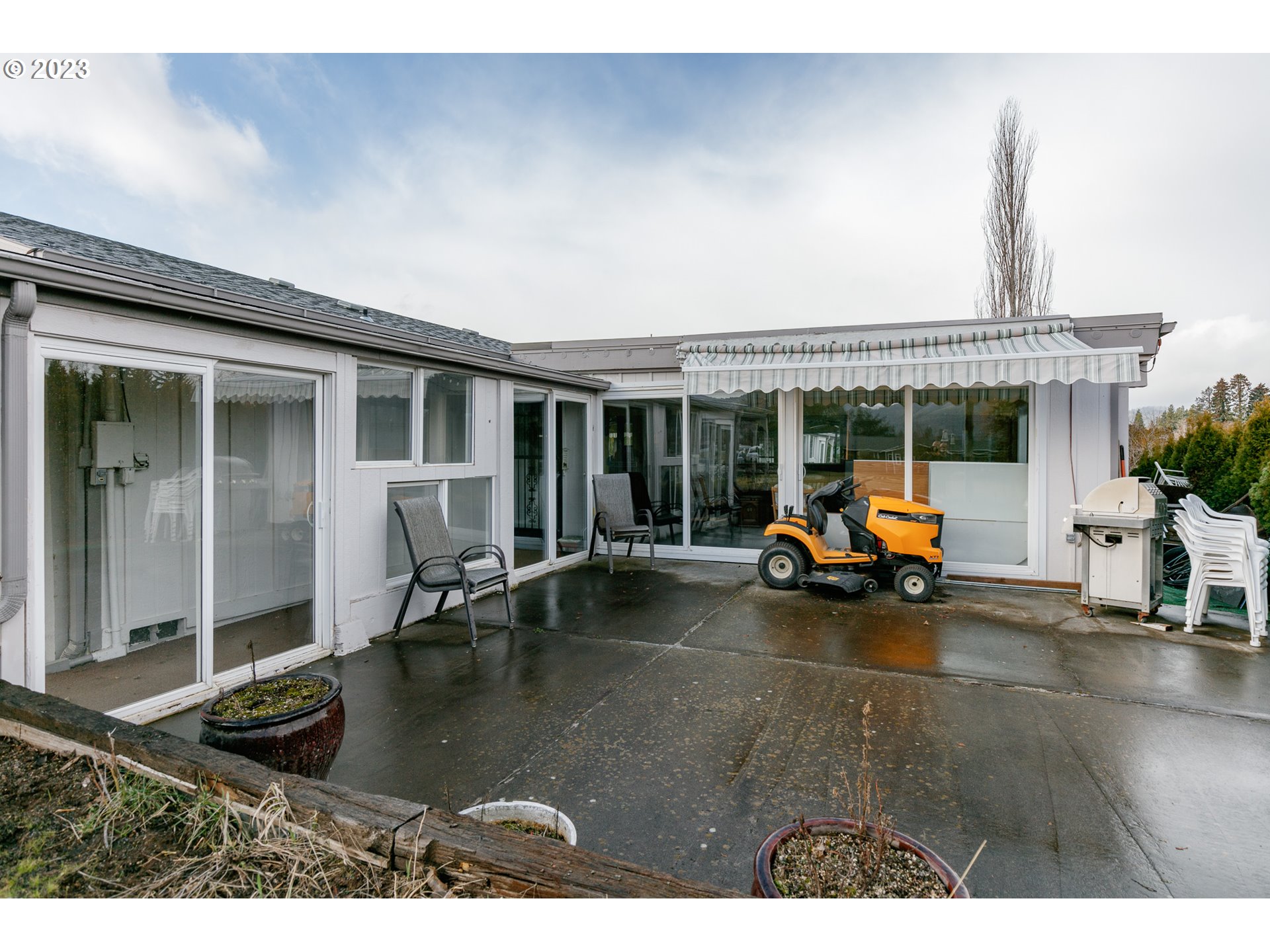 1404 Dillon Road Hood River, OR 97031 - Photo 23 of 30