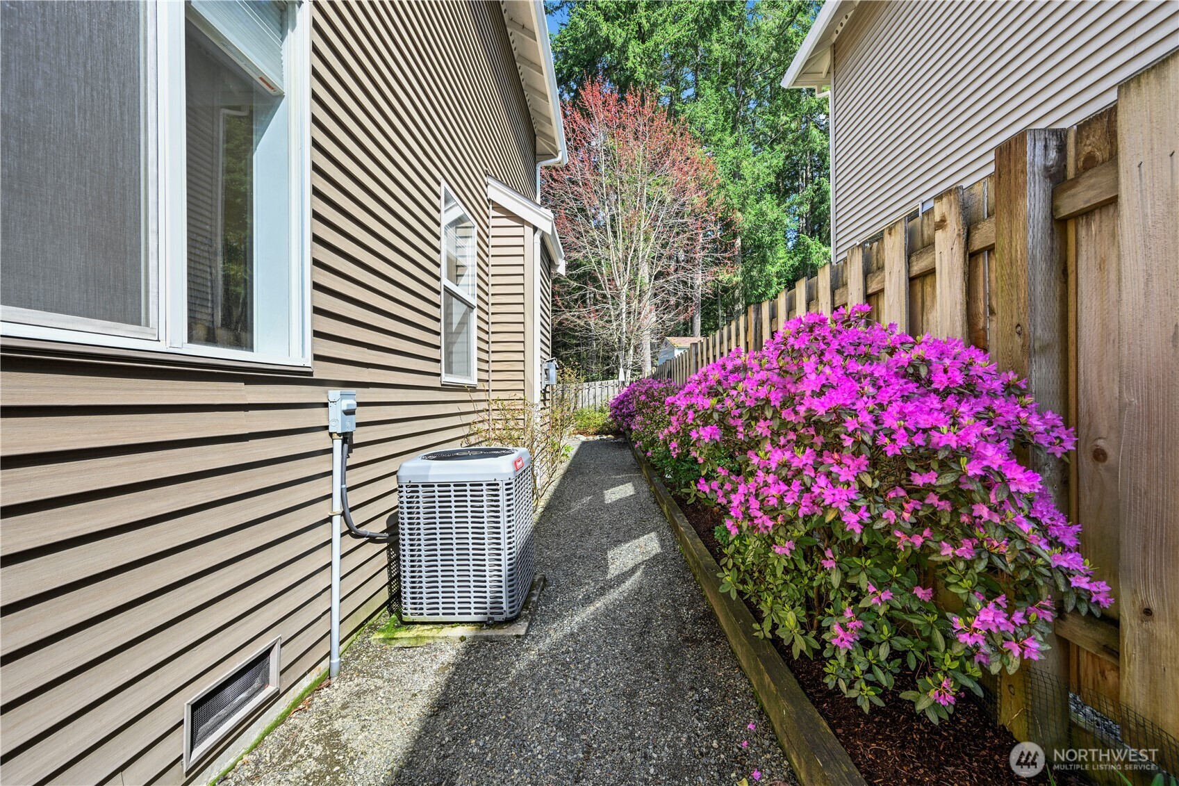 27402 Maple Ridge Way Southeast Maple Valley, WA 98038 - Photo 28 of 39
