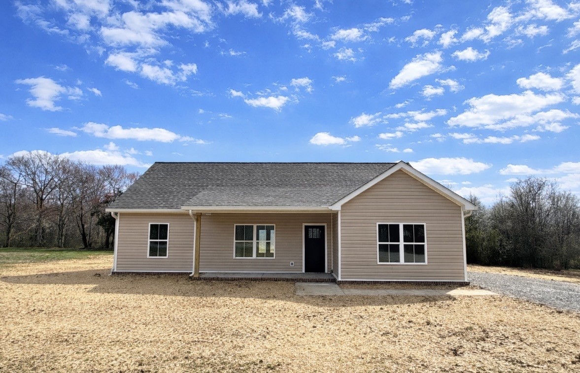 342 Underhill Road McMinnville, TN 37110 - Photo 1 of 16