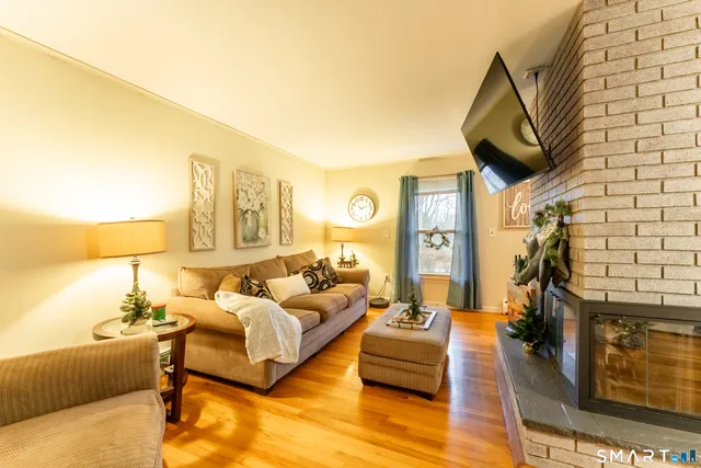 $450,000 | 113 Skyline Drive, Salem, CT 06420