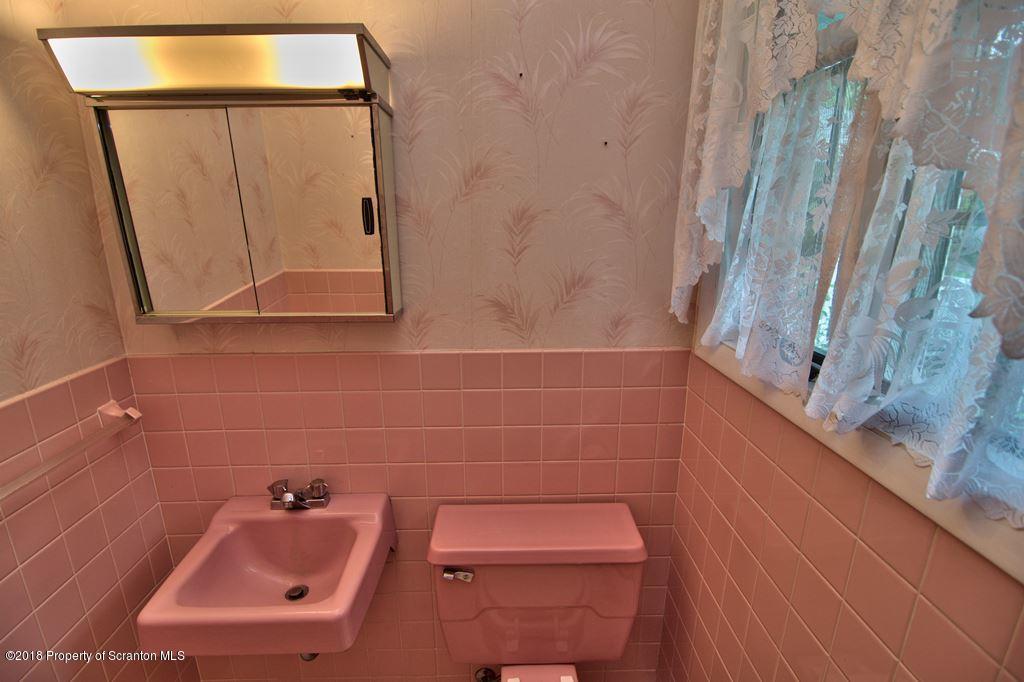 311 Sandra Road Lake Ariel, PA 18436 - Photo 24 of 43 Gallery Image 24