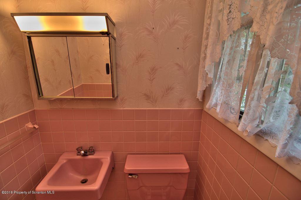 311 Sandra Road Lake Ariel, PA 18436 - Photo 25 of 43 Gallery Image 25