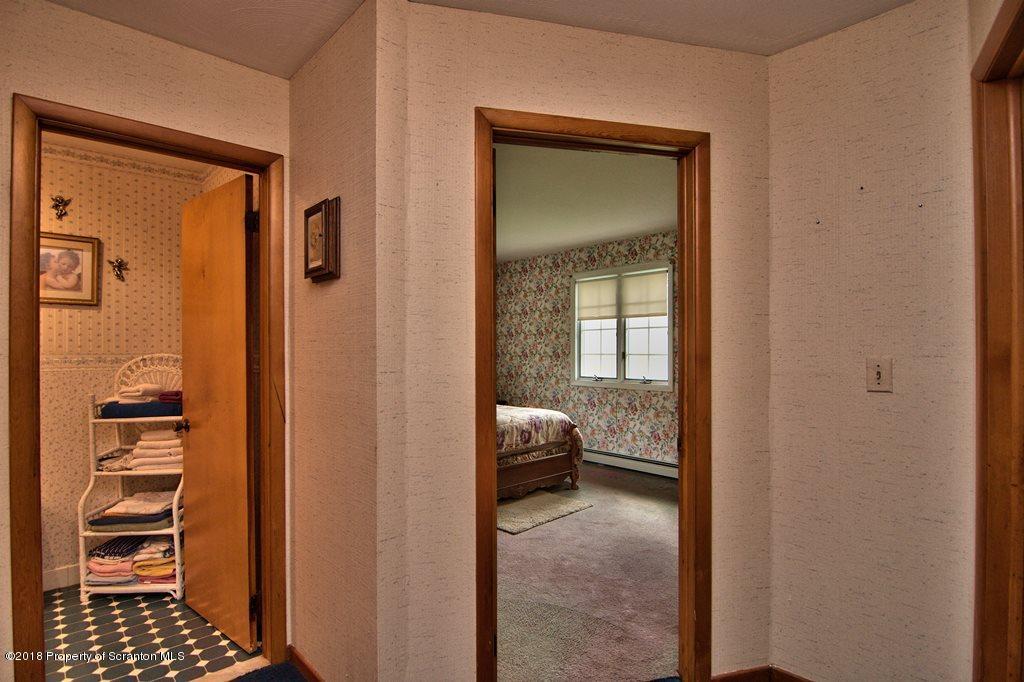 311 Sandra Road Lake Ariel, PA 18436 - Photo 31 of 43 Gallery Image 31