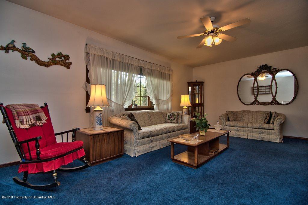 311 Sandra Road Lake Ariel, PA 18436 - Photo 7 of 43 Gallery Image 7