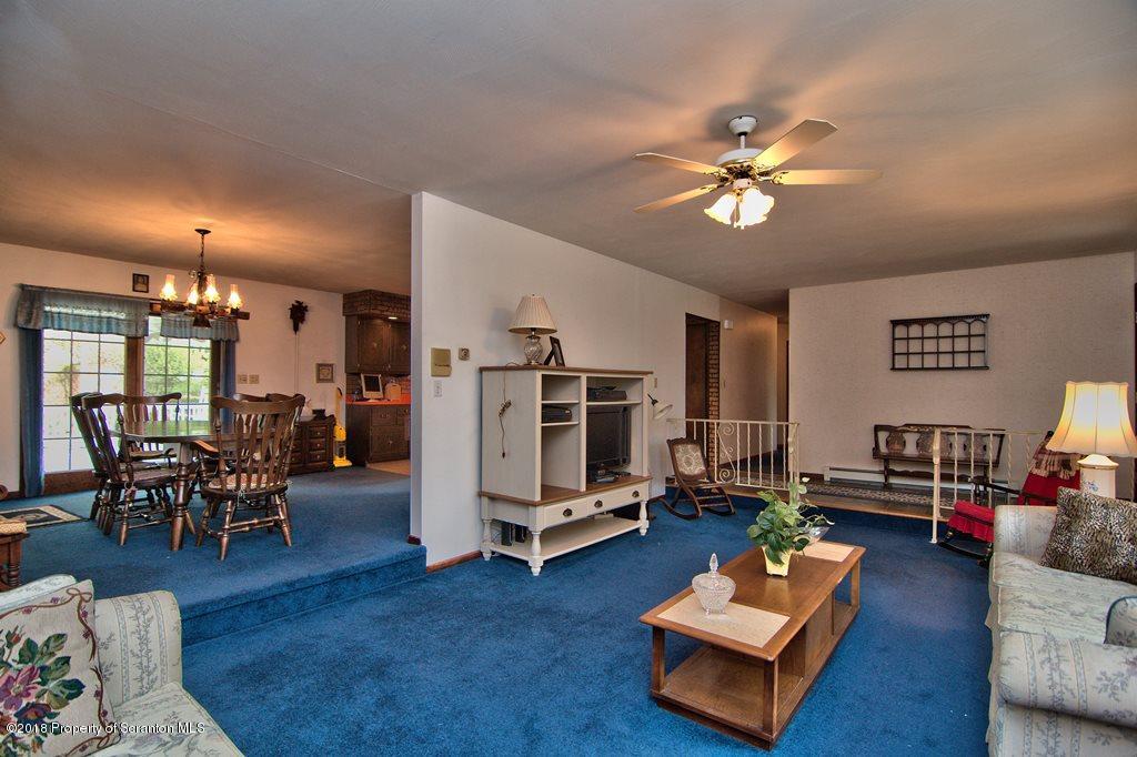 311 Sandra Road Lake Ariel, PA 18436 - Photo 9 of 43 Gallery Image 9