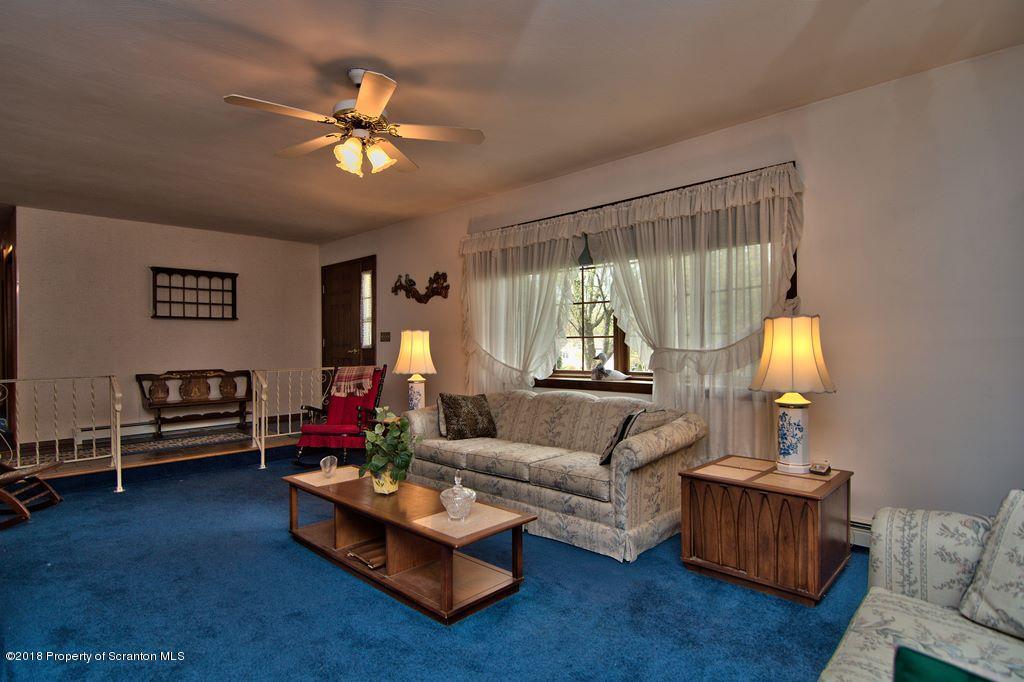 311 Sandra Road Lake Ariel, PA 18436 - Photo 10 of 43 Gallery Image 10
