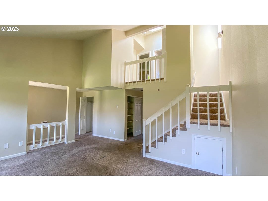 8402 Southwest Mohawk Street Tualatin, OR 97062 - Photo 5 of 22