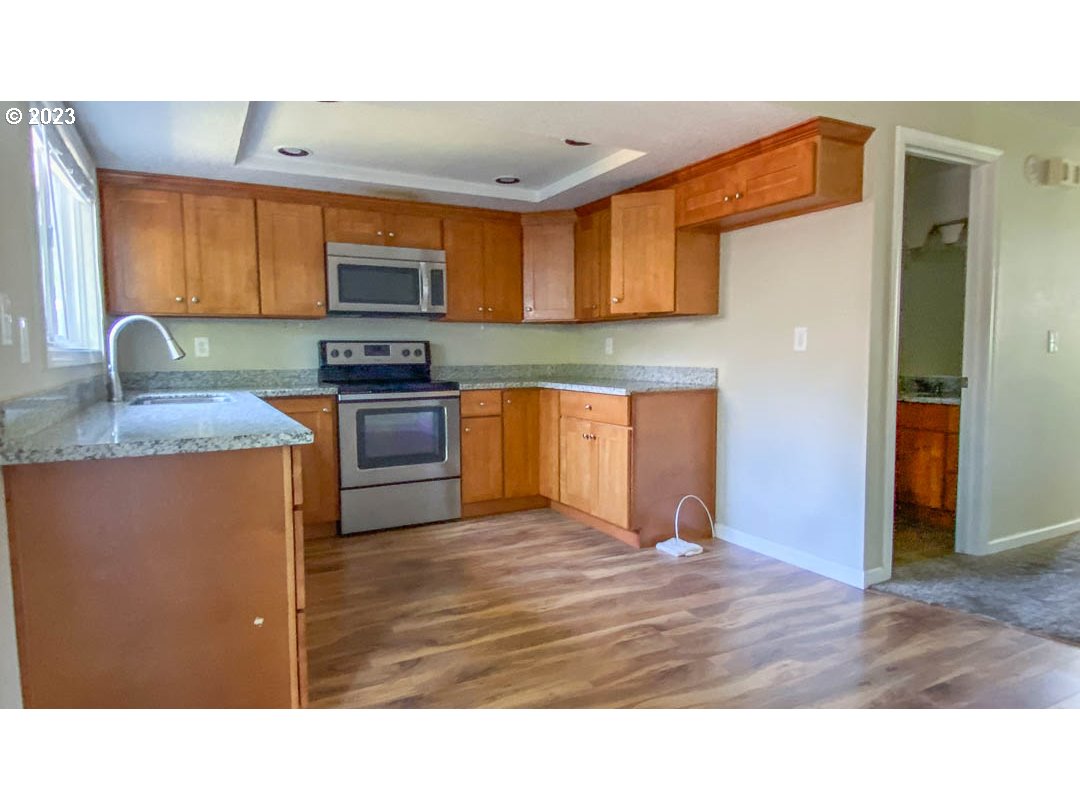 8402 Southwest Mohawk Street Tualatin, OR 97062 - Photo 7 of 22