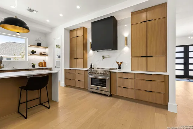 $699,000 | 120 River View, Boerne, TX 78006