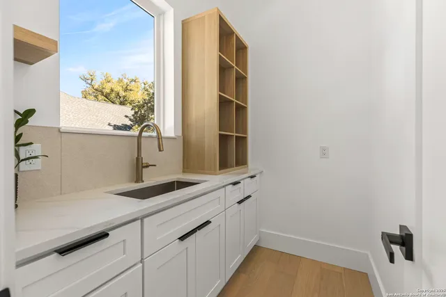 $699,000 | 120 River View, Boerne, TX 78006