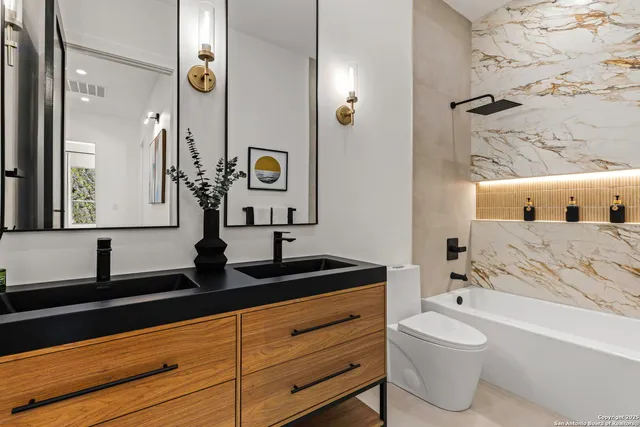 $699,000 | 120 River View, Boerne, TX 78006