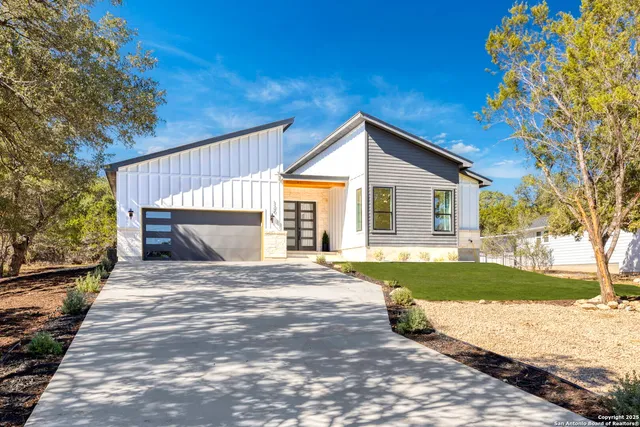 $699,000 | 120 River View, Boerne, TX 78006