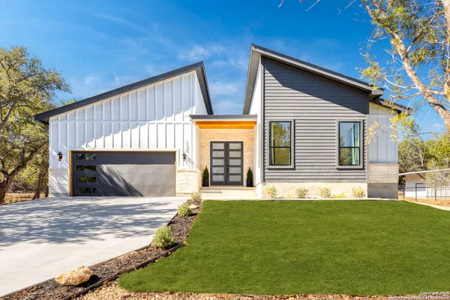 $699,000 | 120 River View, Boerne, TX 78006