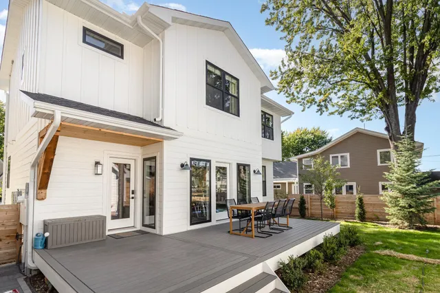 $1,665,000 | 31 X Stonebridge Boulevard, St. Paul, MN 55105