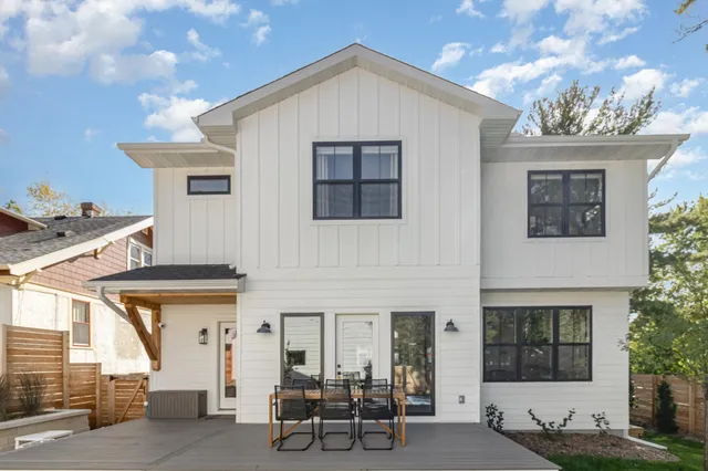 $1,665,000 | 31 X Stonebridge Boulevard, St. Paul, MN 55105