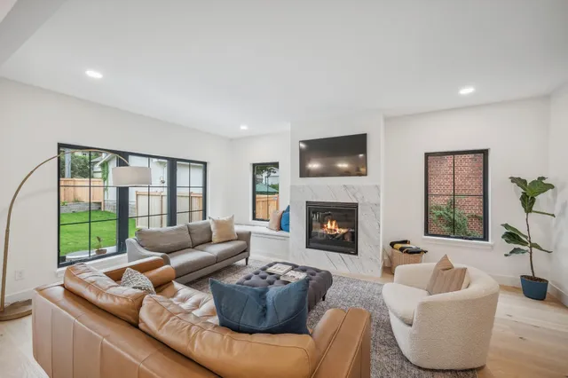 $1,665,000 | 31 X Stonebridge Boulevard, St. Paul, MN 55105