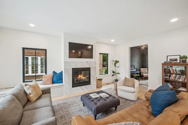 $1,665,000 | 31 X Stonebridge Boulevard, St. Paul, MN 55105